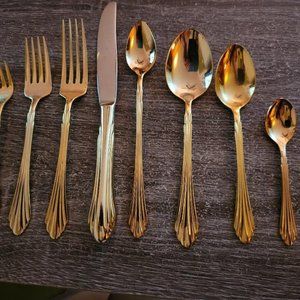 Gold 80-piece flatware set from Retroneu